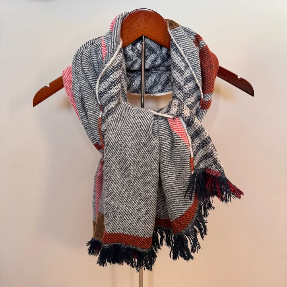 Rustic Plaid Fringe Scarf Shall Wood Buttons Yellowstone Ranch Pancho One‎ Size